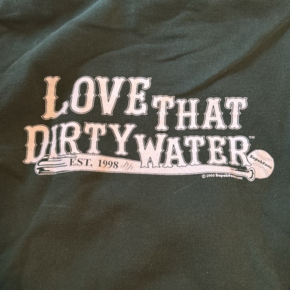 2006 Boston Red Sox love that dirty water entering Fenway sweatshirt - Picture 2 of 4